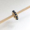 Earcuff tejido en cristales color Azul noche perspectiva 3