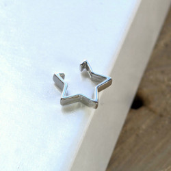 Earcuff cover gold estrella color Plateado perspectiva 4