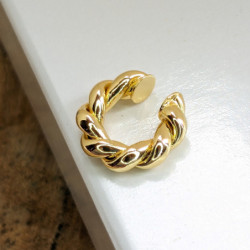 Earcuff cover trenza color Dorado perspectiva 4