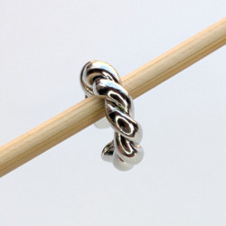 Earcuff cover trenza color Plateado perspectiva 3