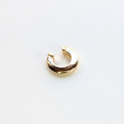 Earcuff cover gold herradura liso perspectiva 2