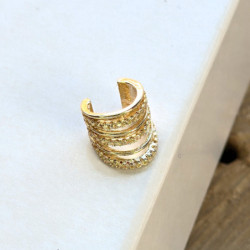 Earcuff cover gold collar inclinado perspectiva 4