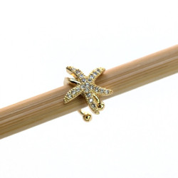 Earcuff cover gold estrella de mar circones blancos perspectiva 3
