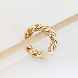 Earcuff cover gold trenza grande perspectiva 3