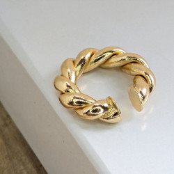 Earcuff cover gold trenza grande perspectiva 4