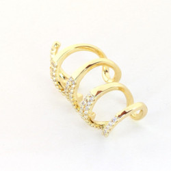 Earcuff dorado zic zac con circones blancos perspectiva 2