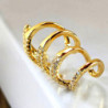 Earcuff dorado zic zac con circones blancos perspectiva 4