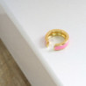 Earcuff vinilo rosado perspectiva 4