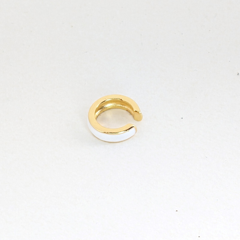 Earcuff sencillo blanco perspectiva 1 Earcuff sencillo blanco perspectiva 1