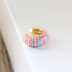Earcuff vinilo colores fucsia y lavanda perspectiva 4