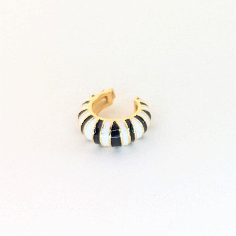 Earcuff vinilo colores blanco y negro perspectiva 1 Earcuff vinilo colores blanco y negro perspectiva 1