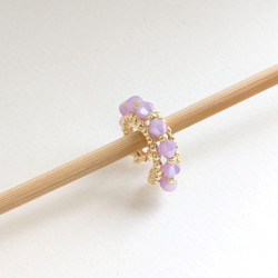 Earcuff tejido en cristales color Lila perspectiva 3