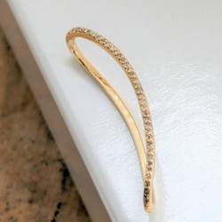 Earcuff sobreponer superior curvo color Dorado perspectiva 4