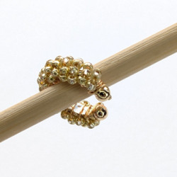 Earcuff tejido en mostacilla 1 color Dorado perspectiva 3