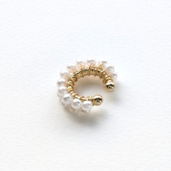 Earcuff tejido en perlas línea doble color Blanco perspectiva 1