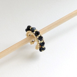 Earcuff tejido en cristales color Negro perspectiva 3