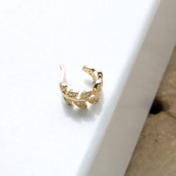 Earcuff cover gold hojas color Dorado perspectiva 4