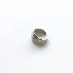 Earcuff cover gold concha perspectiva 1