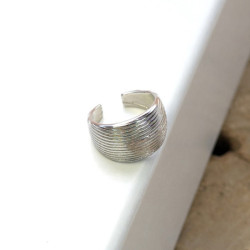 Earcuff cover gold concha perspectiva 4