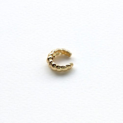 Earcuff cover gold oruga perspectiva 1